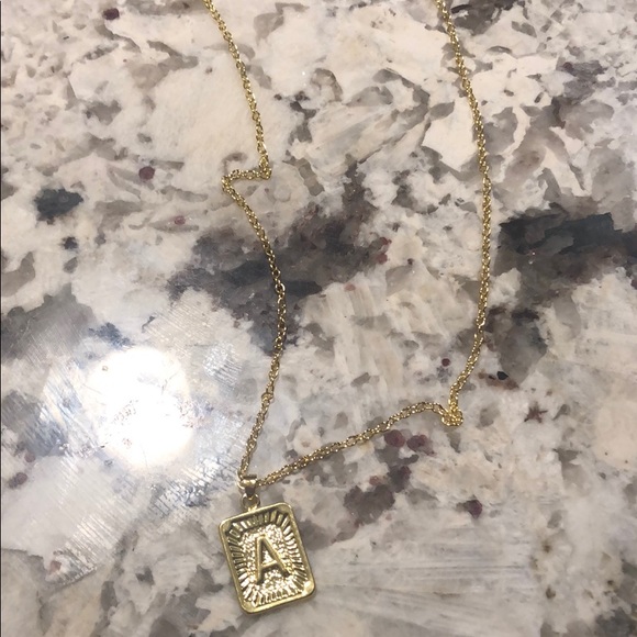 Initial Letter necklace - Picture 9 of 11